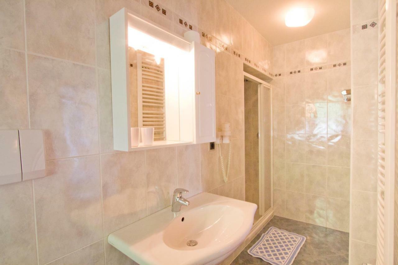 Haus Niederweg Apartment Тироло Екстериор снимка